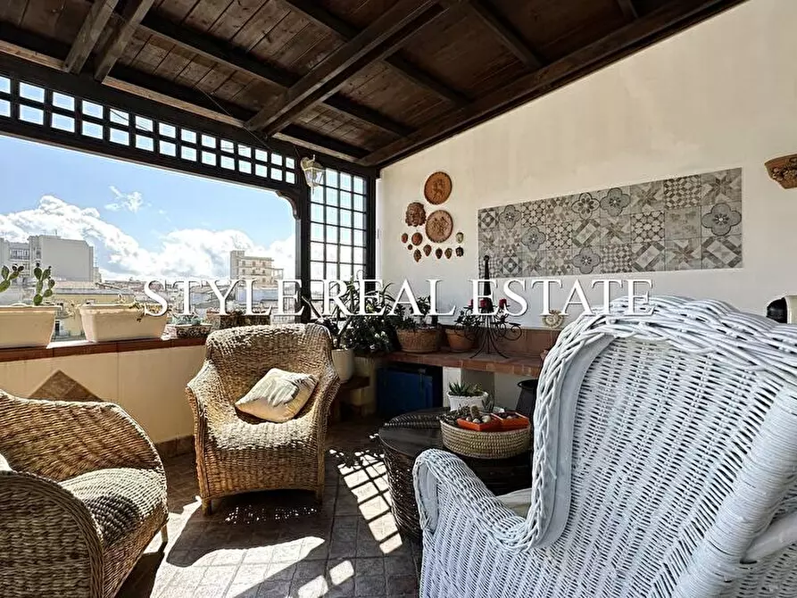 Immagine 3 di Appartamento in vendita  in PIAZZA DELLA VITTORIA a Siracusa