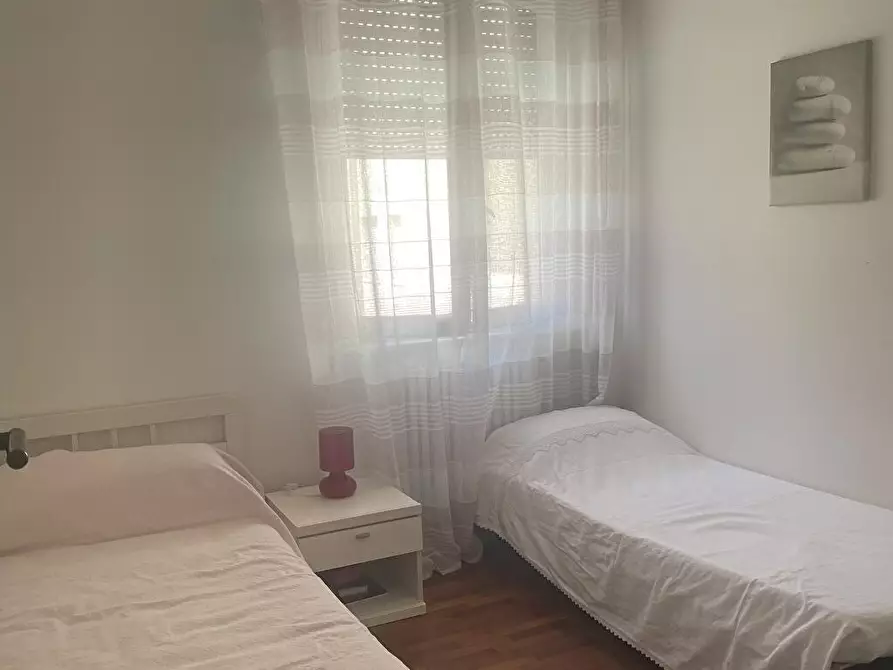 Immagine 6 di Appartamento in affitto  a Camaiore