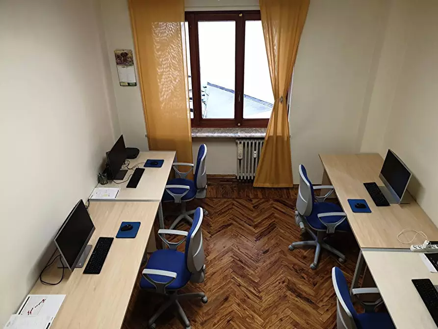 Immagine 2 di Ufficio in affitto  in via Monforte 8 a Torino