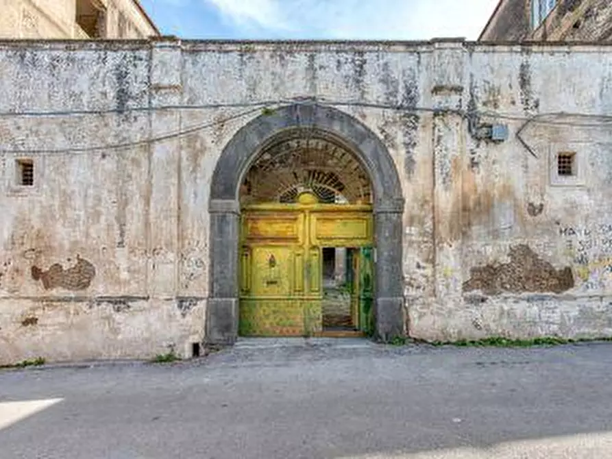 Immagine 15 di Palazzo in vendita  in Via Casamonica 4 a Sarno