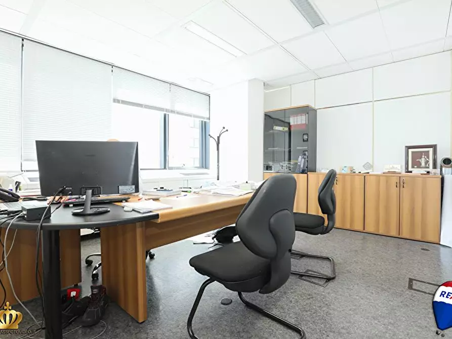 Immagine 5 di Ufficio in affitto  in via De Marini  1b a Genova