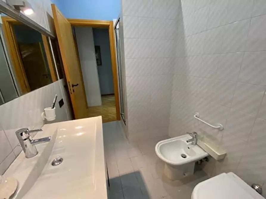 Immagine 5 di Appartamento in affitto  in via MICHELANGELO 10 a Foggia