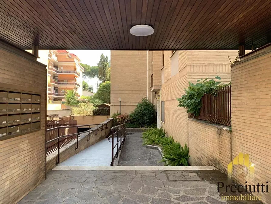 Immagine 4 di Appartamento in vendita  in VIA ANTONIO SOGLIANO 46 a Roma
