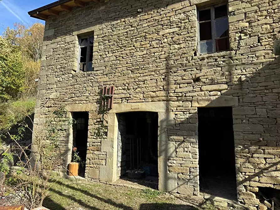 Immagine 6 di Rustico / casale in vendita  a Bardi