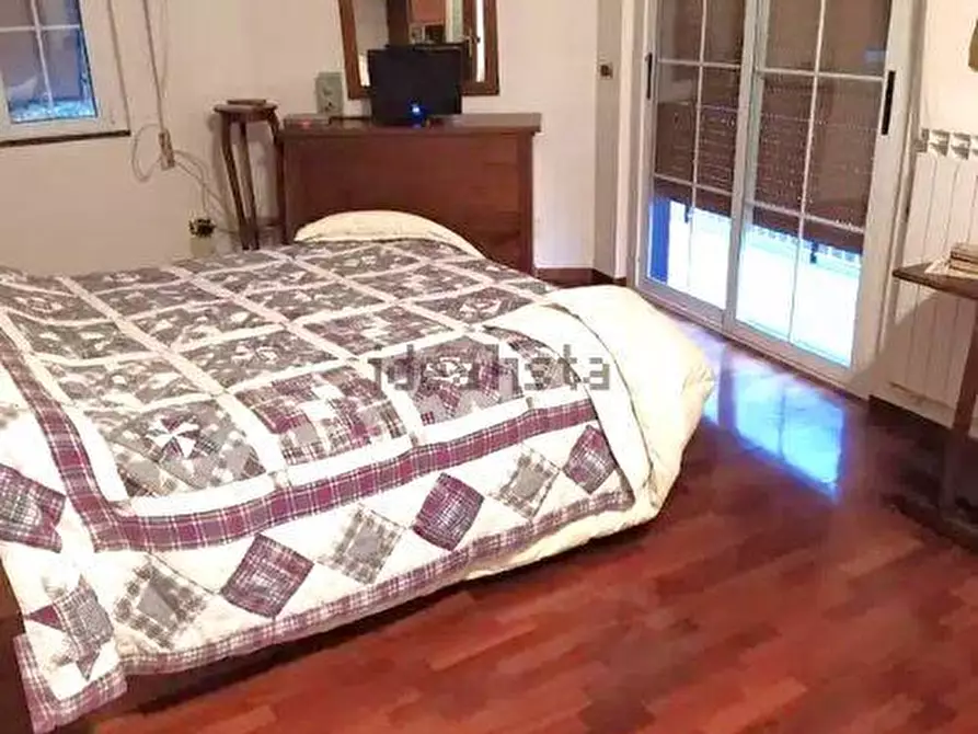 Immagine 2 di Appartamento in vendita  in via aldo moro 8 a Deiva Marina