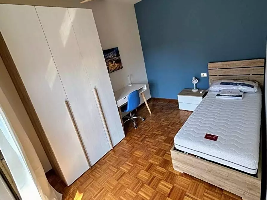 Immagine 5 di Appartamento in affitto  in Via Achille muzio 15 a Bergamo