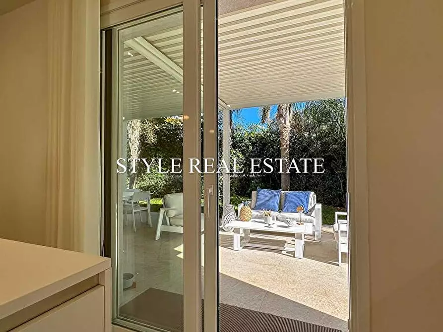 Immagine 14 di Villa in vendita  in Professore Lino Romano 25 a Siracusa