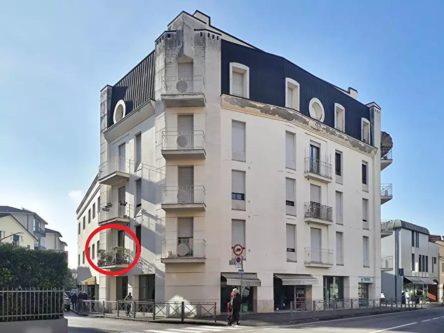 Immagine 15 di Appartamento in affitto  a Vicenza