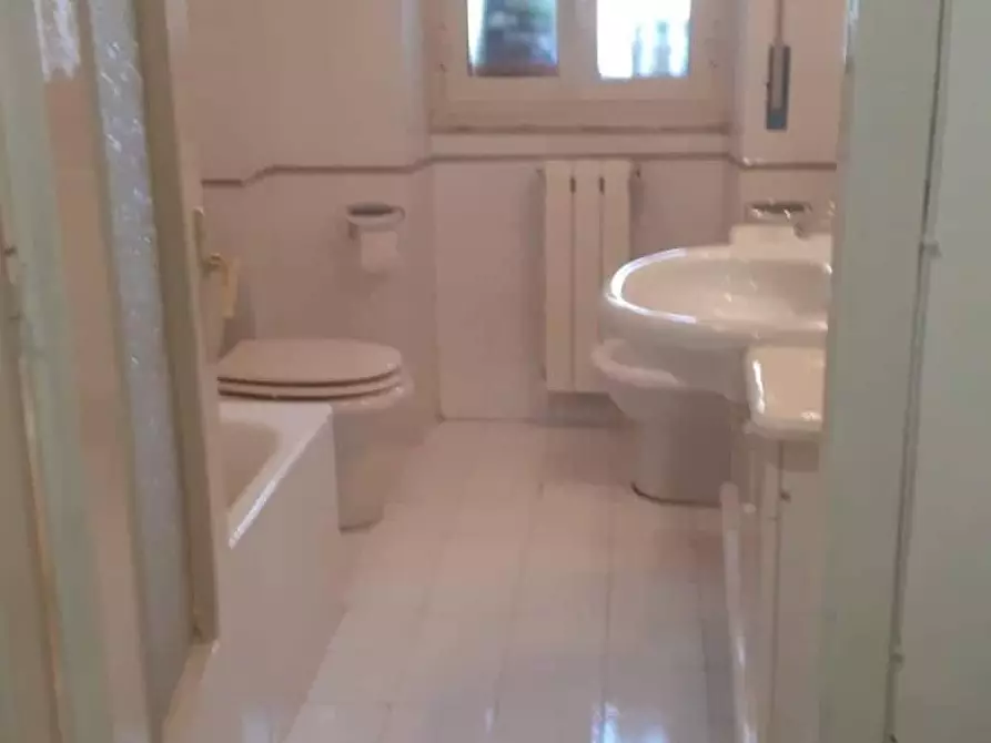 Immagine 10 di Camera in affitto  in Via fusco 2 a Catania