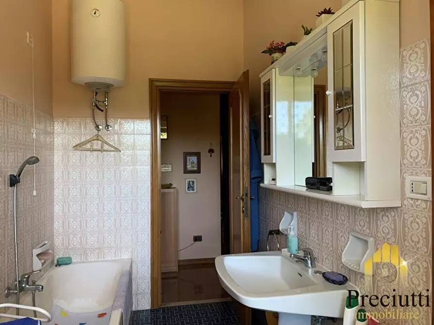 Immagine 25 di Appartamento in vendita  in VIA RAFFAELE FABRETTI 19 a Roma