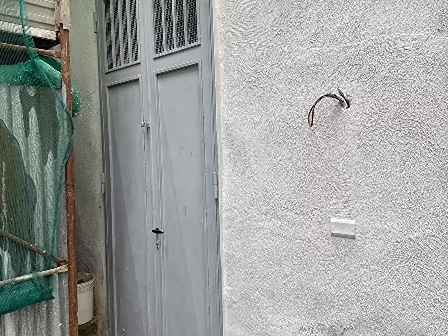 Immagine 2 di Deposito in affitto  in Via Vergini 25 a Napoli