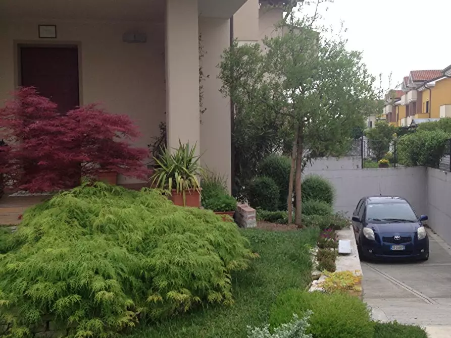 Immagine 2 di Porzione di villa in affitto  in Via Mascagni 11 a Bovolenta