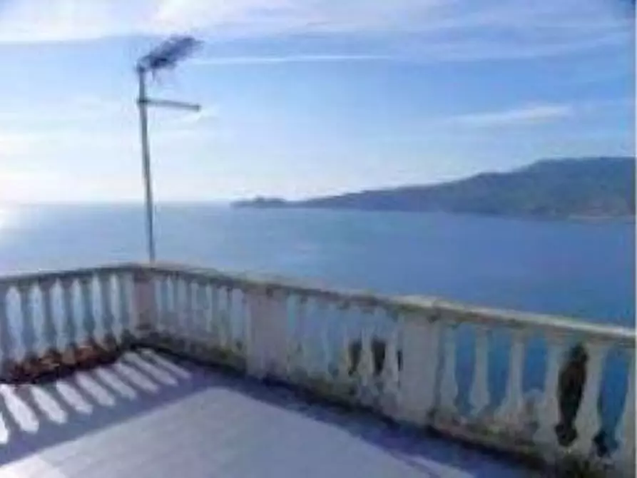 Immagine 9 di Villa in vendita  in VIA AURELIA 237 a Zoagli