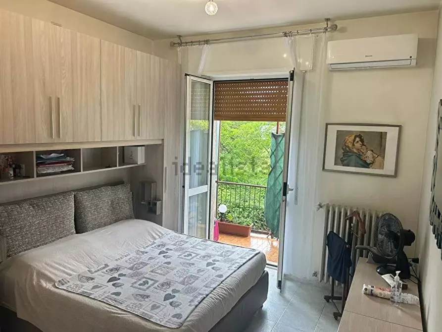 Immagine 2 di Abitazione tipica in vendita  in via alcide de gasperi 27 a Muggiò