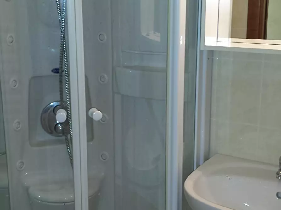 Immagine 11 di Appartamento in vendita  a Chieti