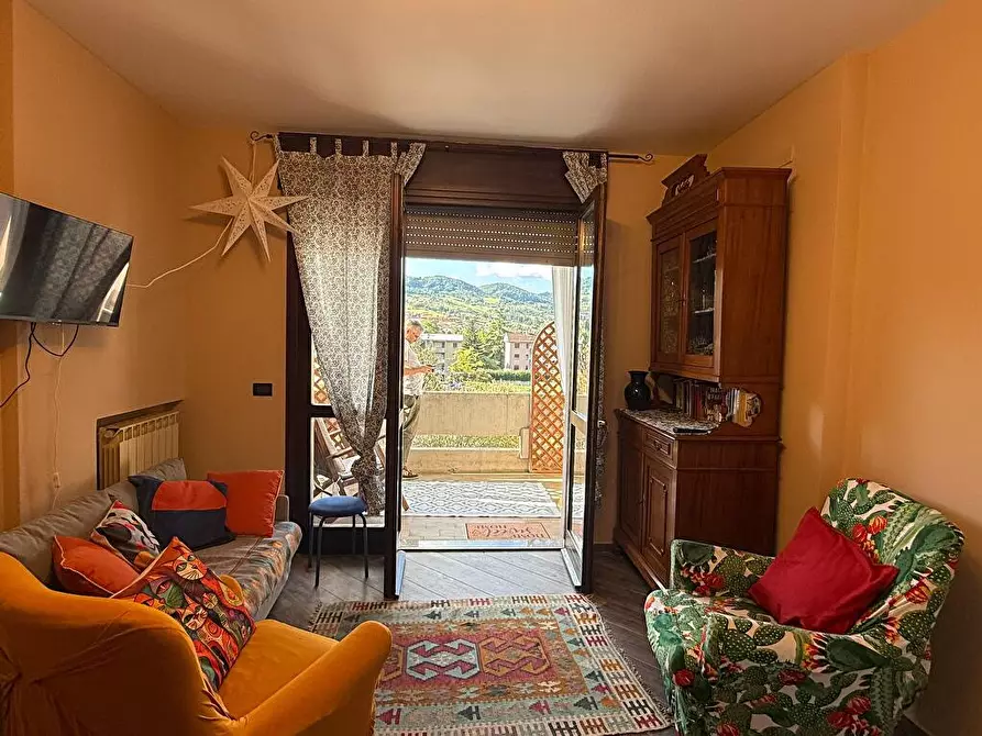 Immagine 2 di Appartamento in vendita  a Borgo Val Di Taro