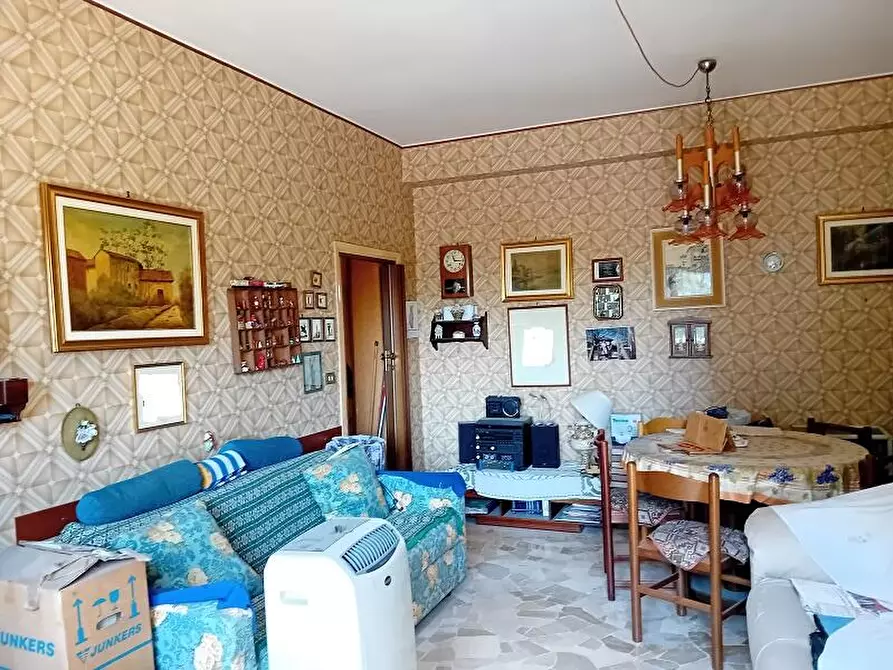 Immagine 16 di Appartamento in vendita  in via Gaetano Salvemni  5 a Milano