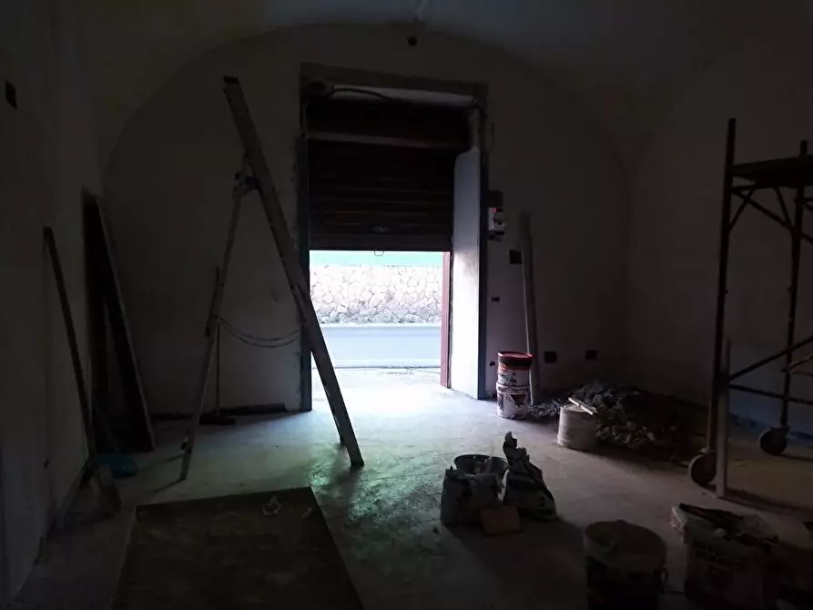 Immagine 5 di Locale commerciale in affitto  in Via Provinciale Amendola 188 a Sarno