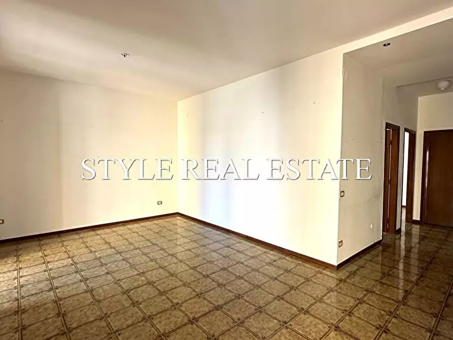 Immagine 3 di Appartamento in vendita  in viale santa panagia a Siracusa