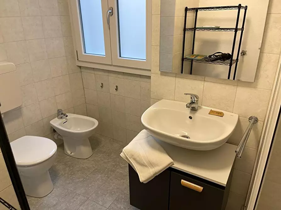 Immagine 12 di Appartamento in vendita  in via antica regina 213 a Dongo