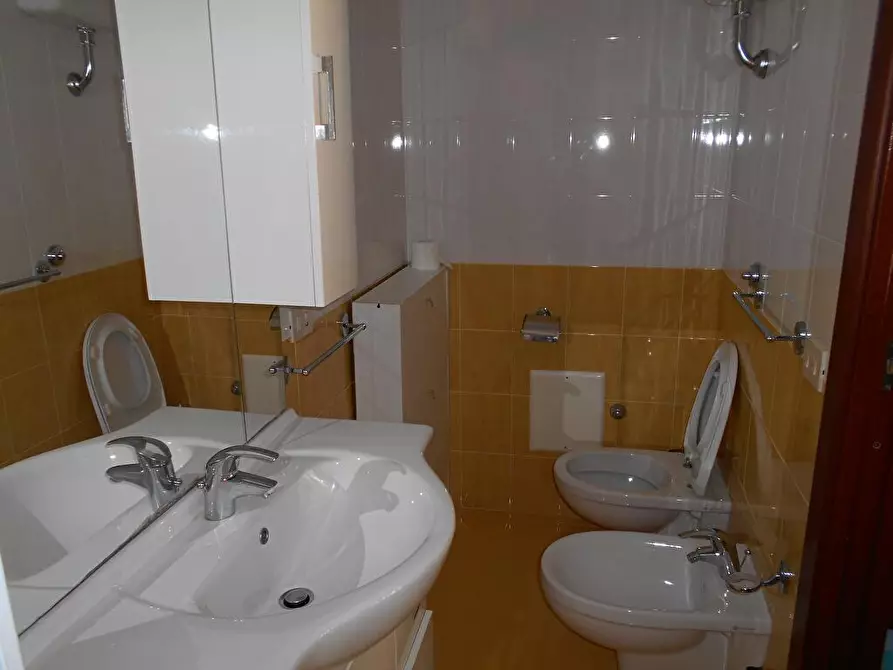 Immagine 4 di Appartamento in affitto  in Via Roma  78 a Bacoli