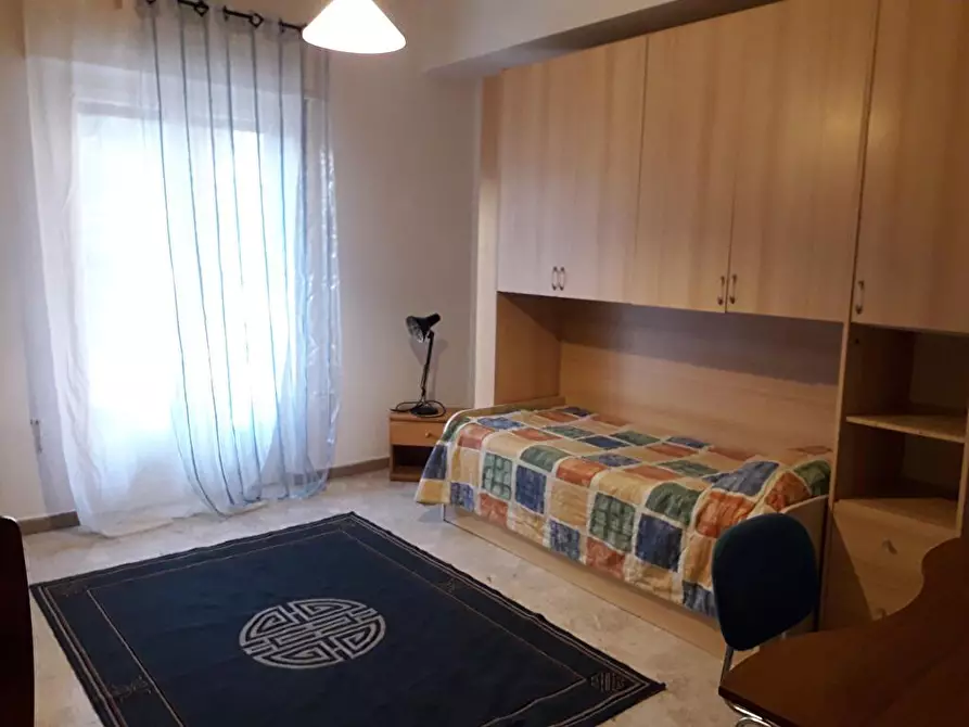 Immagine 5 di Affittacamere in affitto  in Viale Calabria  101 a Reggio Di Calabria