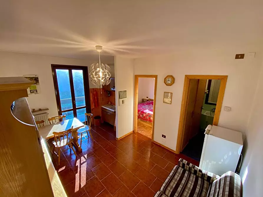 Immagine 4 di Abitazione tipica in vendita  in Strada vicinale  4 a Ferriere