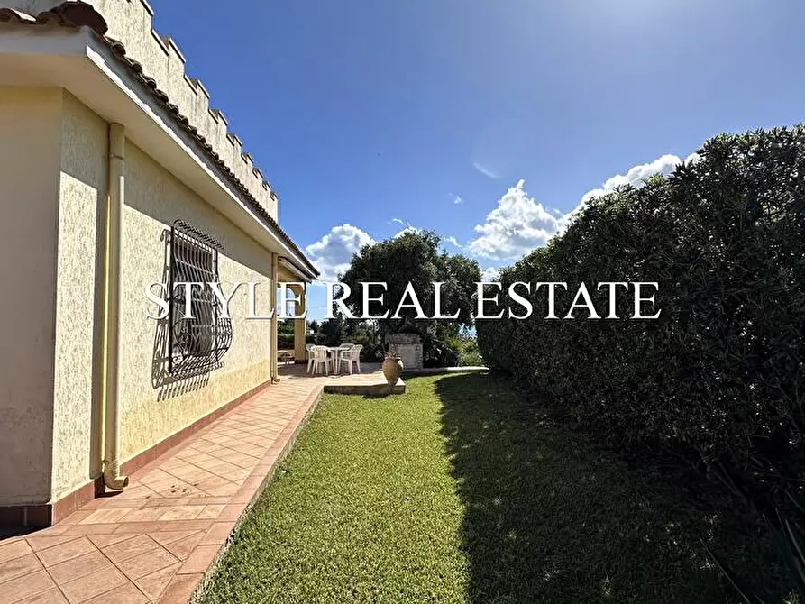 Immagine 18 di Villa in vendita  in Strada capo murro di porco a Siracusa