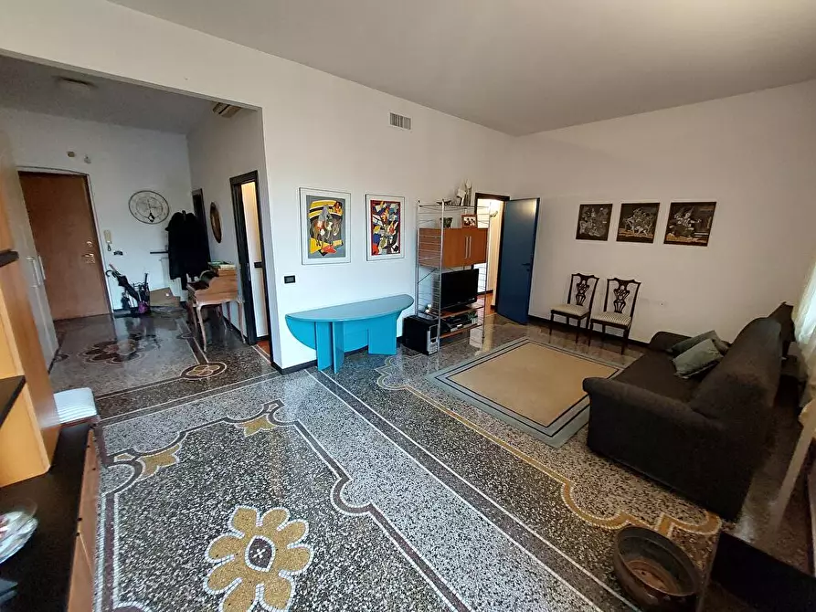 Immagine 6 di Stanza singola in affitto  a Genova