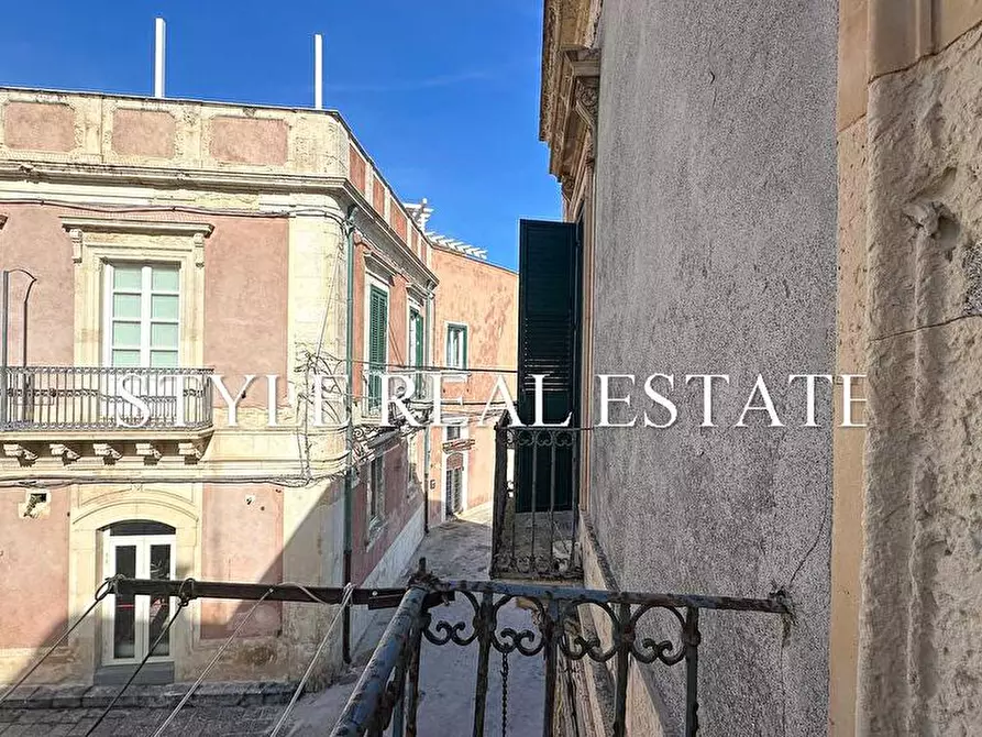 Immagine 10 di Appartamento in vendita  in Via Nizza 21 a Siracusa