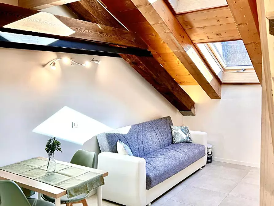 Immagine 1 di Appartamento in affitto  in via costantino baroni  192 a Milano