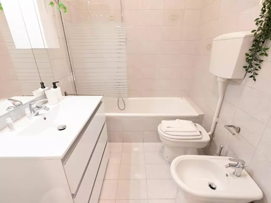 Immagine 6 di Appartamento in affitto  a Milano