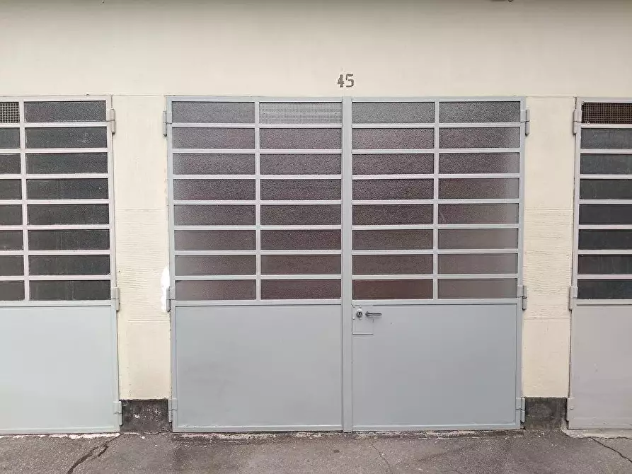 Immagine 3 di Box auto in affitto  in VIA MONASTIR 13 a Torino