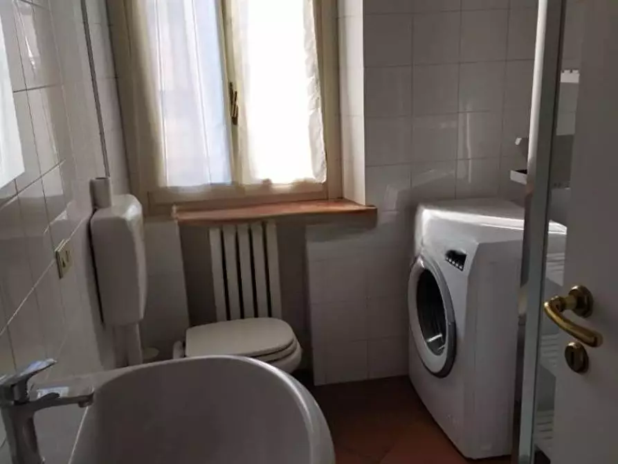 Immagine 9 di Appartamento in affitto  in VIA BIXIO 1 a Parma