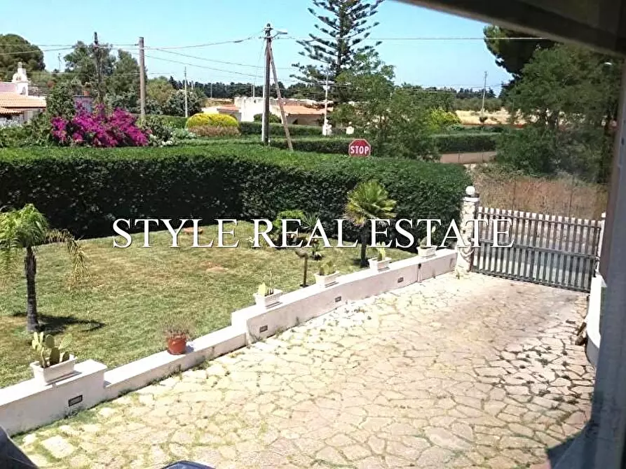 Immagine 17 di Villa in vendita  in via mar tirreno a Siracusa