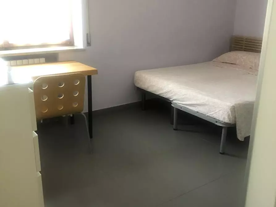 Immagine 2 di Camera in affitto  in Via Lucania  52 a Pescara