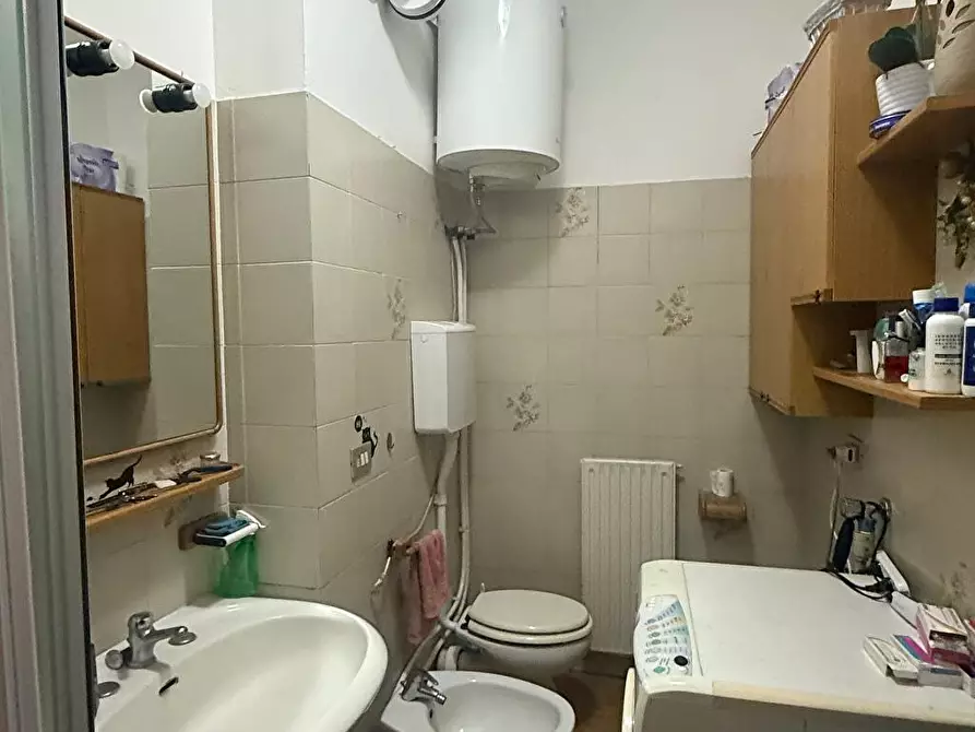 Immagine 10 di Appartamento in vendita  a Reggio Nell'emilia