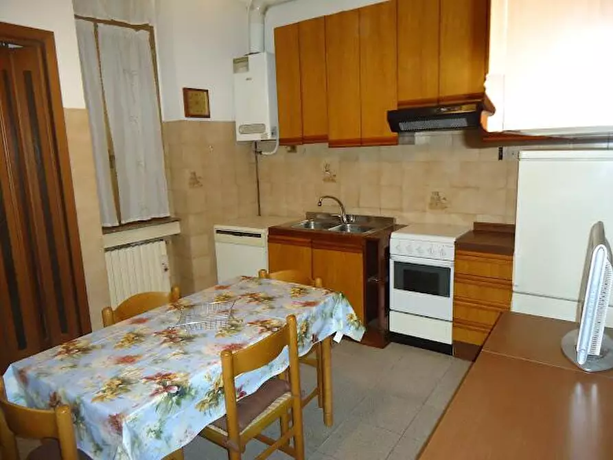 Immagine 5 di Camera condivisa in affitto  in CAIANELLO 1 a Milano