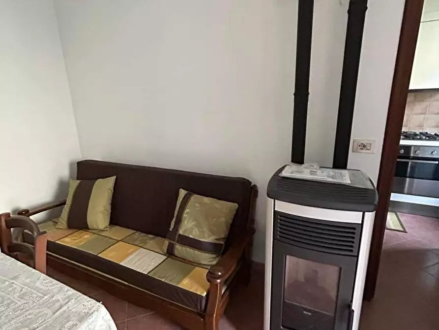 Immagine 6 di Casa di paese in affitto  in Via Roma 13 a Corniglio