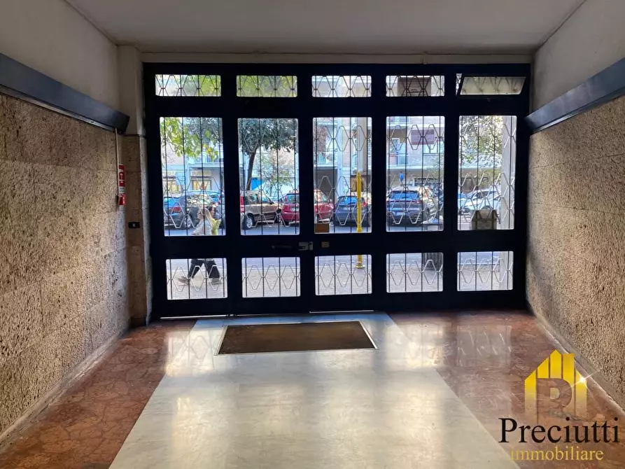 Immagine 5 di Appartamento in vendita  in VIA FRANCESCO GRIMALDI 141 a Roma