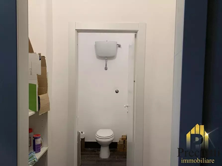 Immagine 9 di Magazzino in vendita  in VIA DI BRAVETTA 244 a Roma