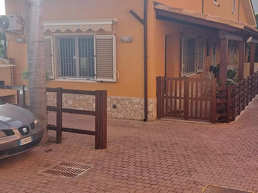 Immagine 1 di Villetta a schiera in affitto  in Via lungomare residence Solaria San Saba 93 a Messina