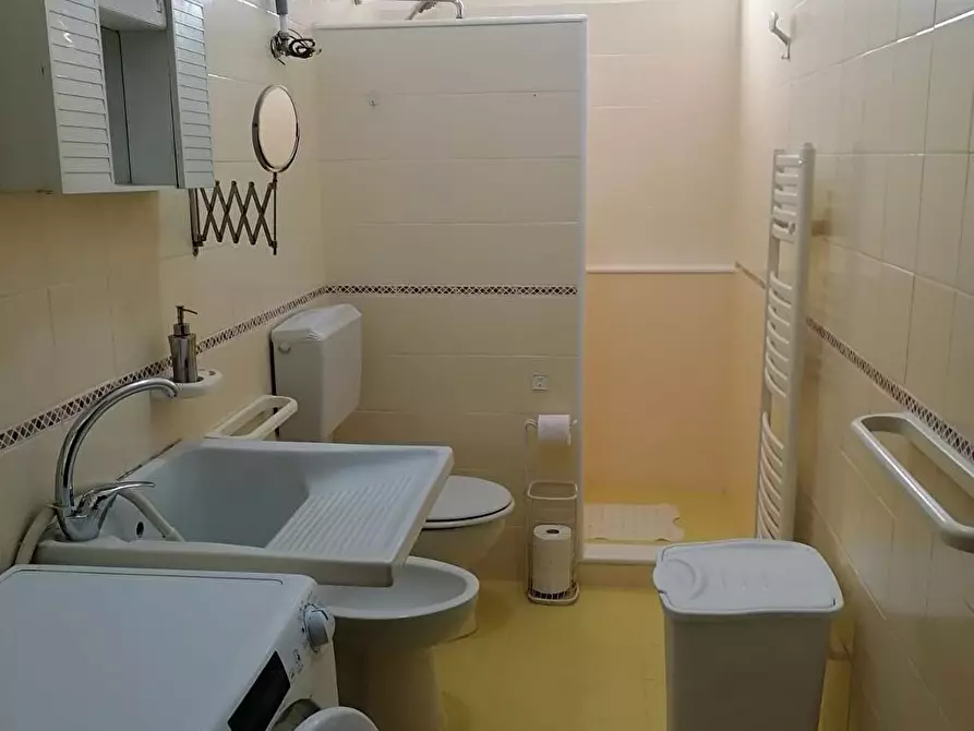 Immagine 7 di Camera in affitto  a Mascalucia