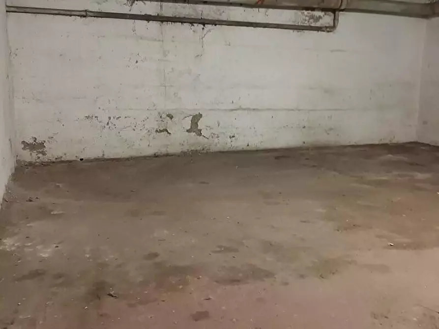 Immagine 14 di Negozio in vendita  in via Gian Rinaldo Carli 39 a Milano