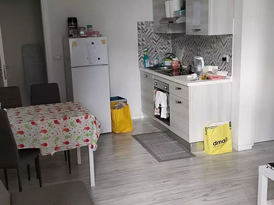 Immagine 3 di Appartamento in affitto  in via 21 Aprile 1945 23 a Bologna