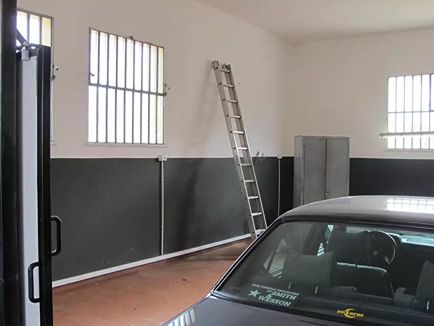 Immagine 7 di Attività artigianale in affitto  in via sassonia 12 a Rimini