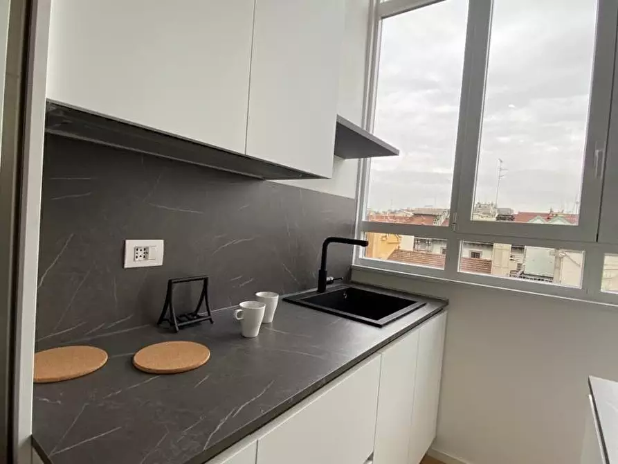 Immagine 8 di Appartamento in affitto  in VIA LECCO 1 a Milano