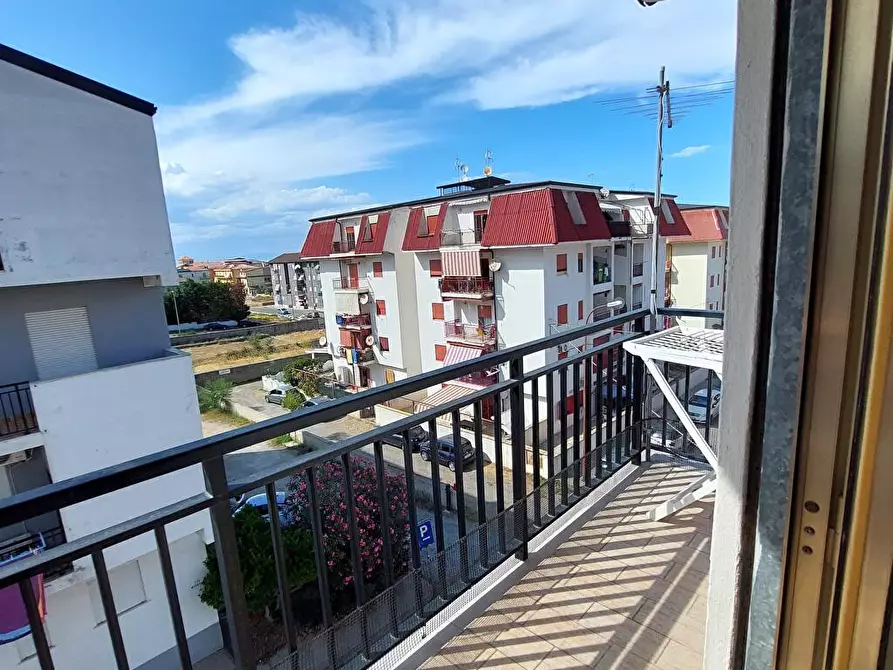 Immagine 13 di Appartamento in vendita  in Via Repaci  1 a Cariati