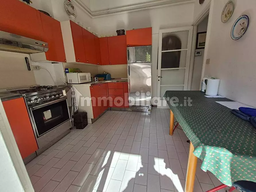 Immagine 12 di Appartamento in vendita  in via COSTAGUTA 33 a Rapallo