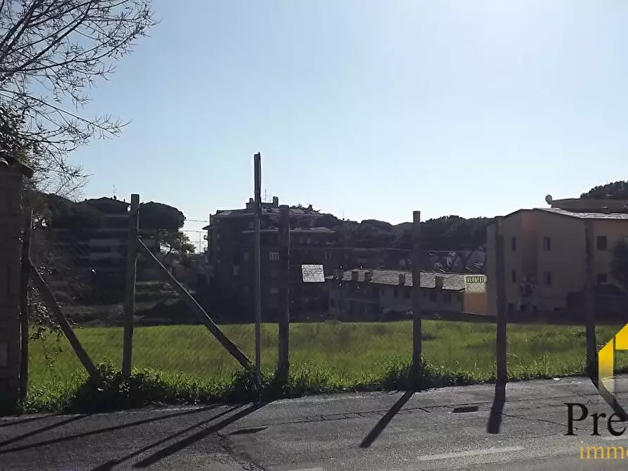 Immagine 1 di Terreno agricolo in vendita  in VIA DEGLI ESTENSI 63 a Roma